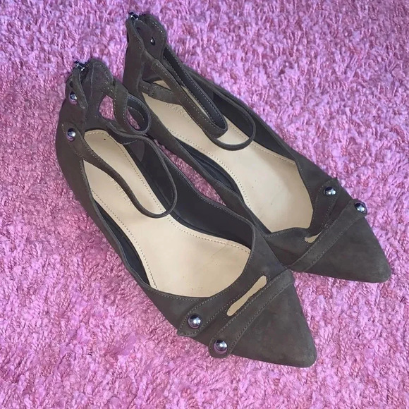 Marc Fisher Point Toe Flats - Picture 1 of 5